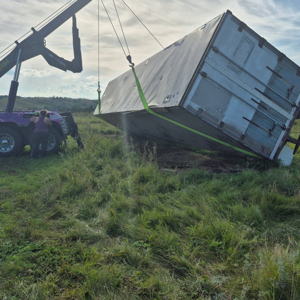 Boss Towing Lady (1)